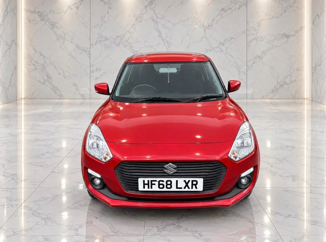 Suzuki Swift 2018 photo 2