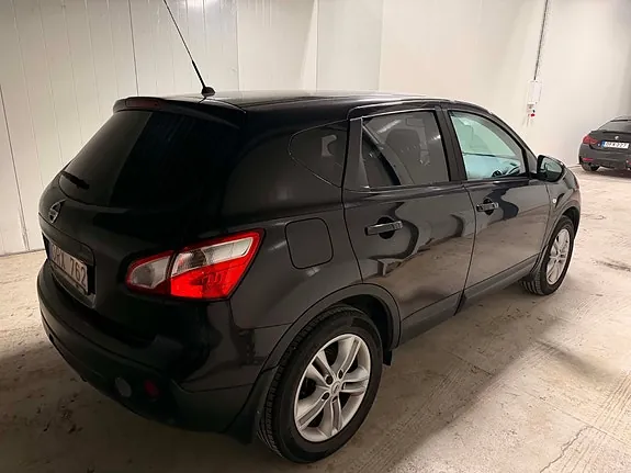 Nissan Qashqai 2010 photo 3