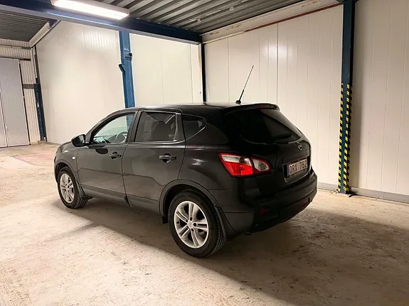 Nissan Qashqai 2010 photo 4