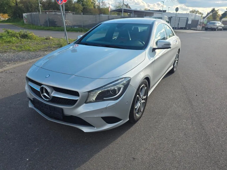 Mercedes-Benz Cla 200
