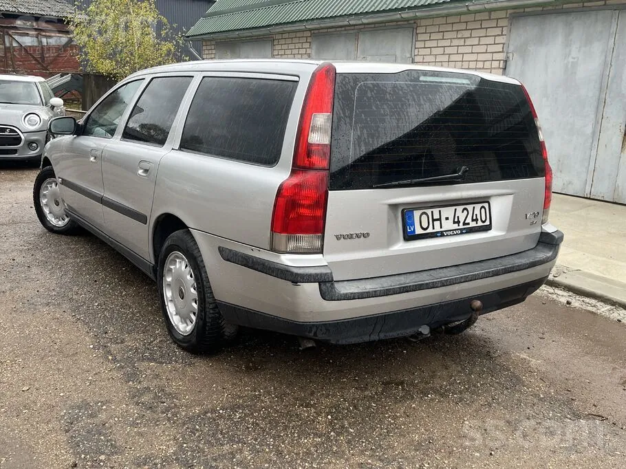 Volvo V70 2003 photo 3