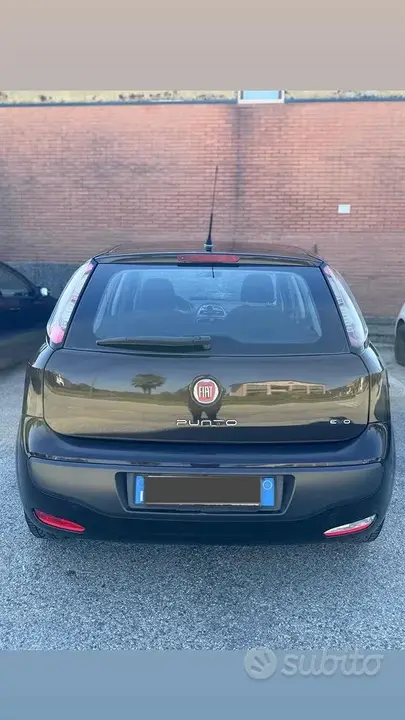 Fiat Punto 2011 photo 5