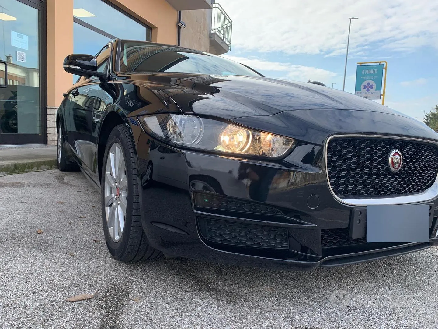 Jaguar Xe