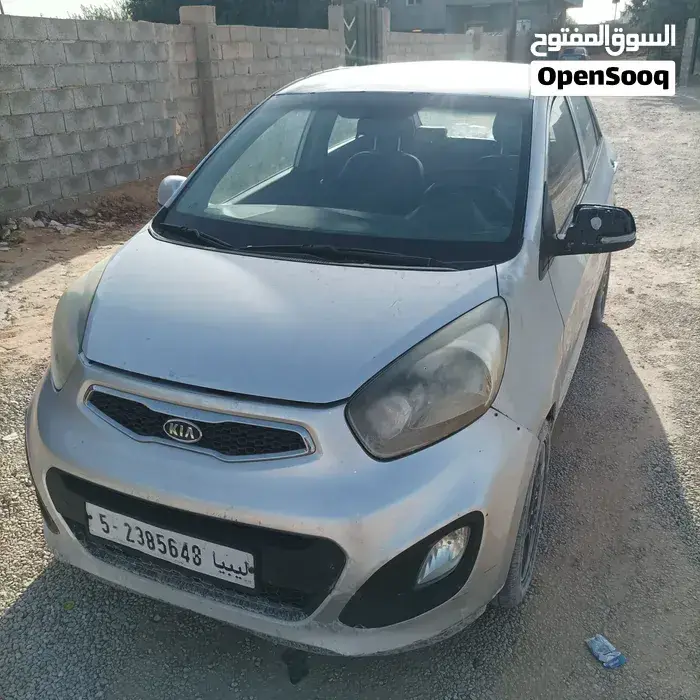 Kia Picanto 2012 photo 2
