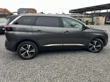 Peugeot 5008 2020 photo 3