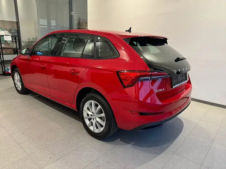 Skoda Scala 2022 photo 2