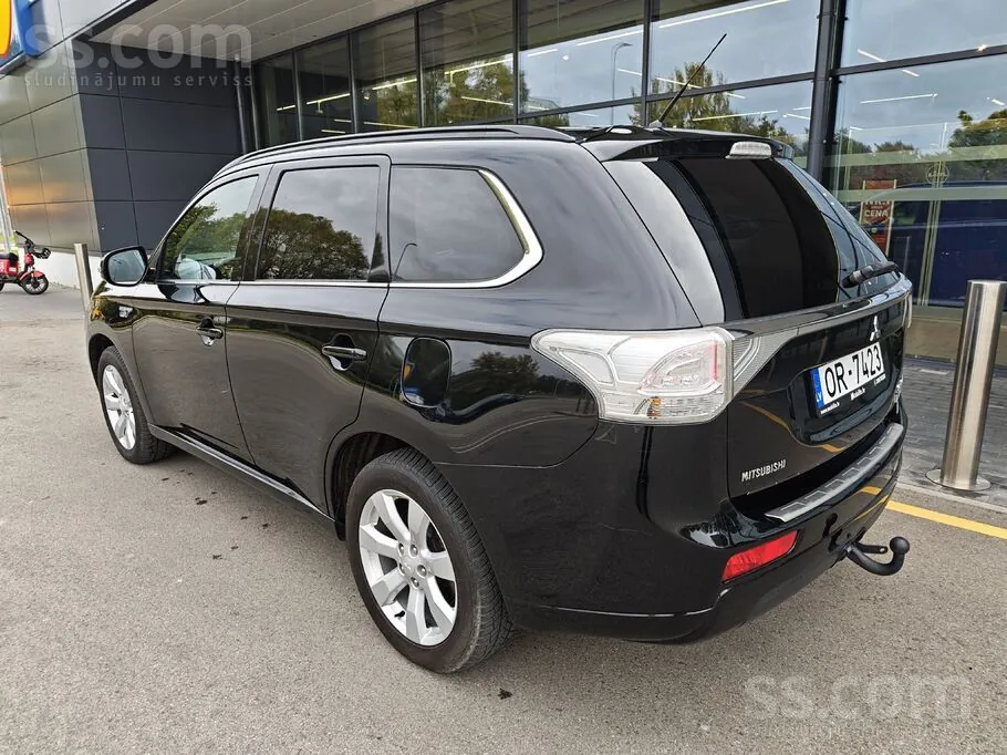 Mitsubishi Outlander 2014 photo 5