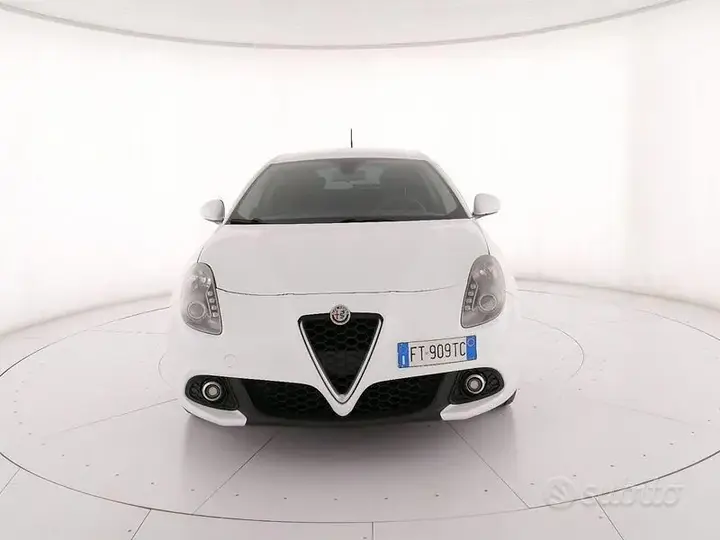 Alfa Romeo Giulietta 2018 photo 5
