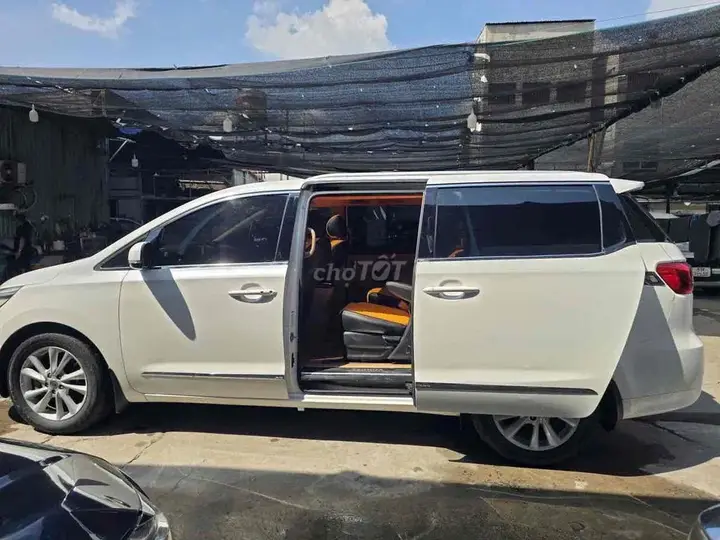 Kia Sedona 2017 photo 4