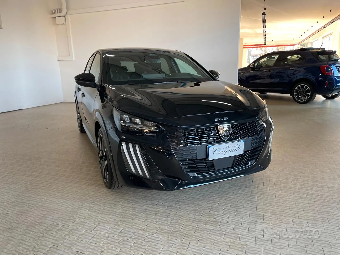 Peugeot 208 2025 photo 2