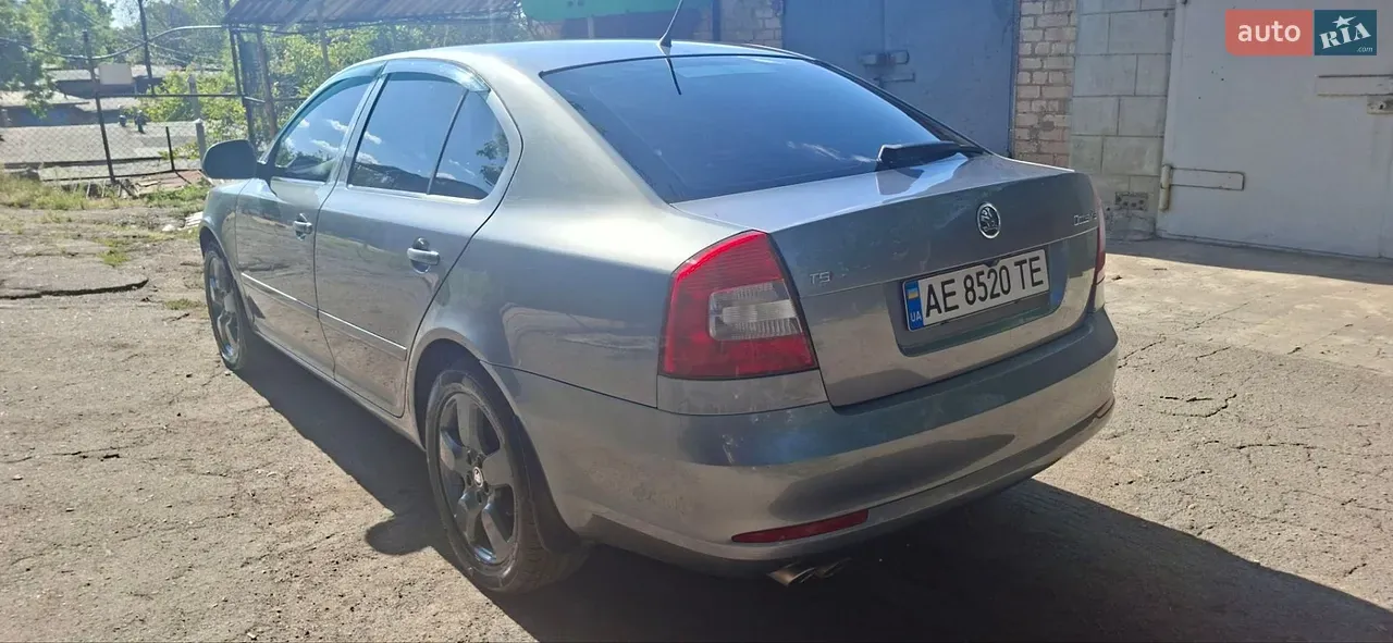 Skoda Octavia 2011 photo 4