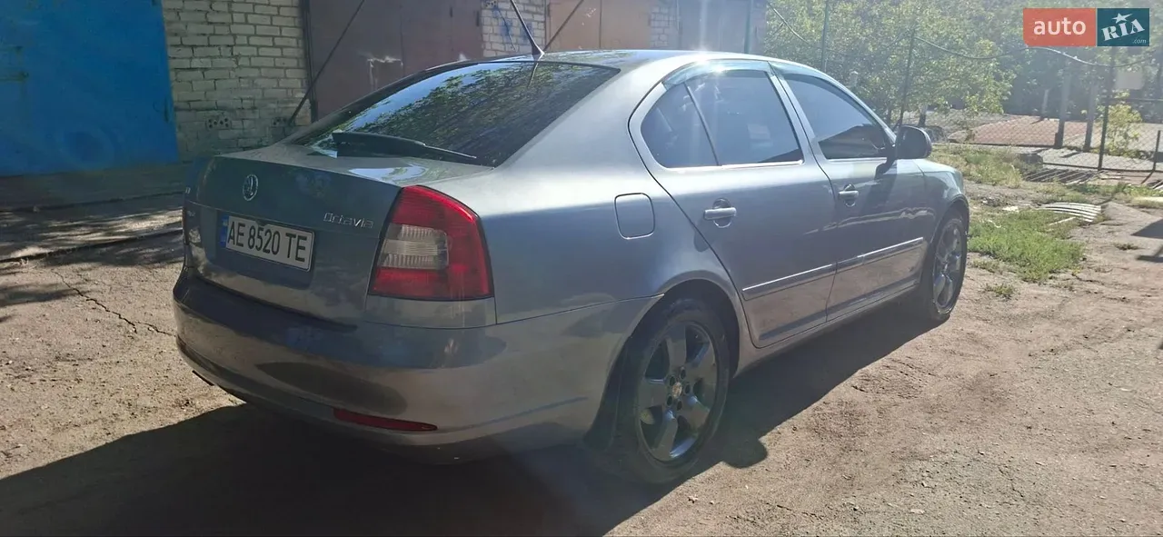 Skoda Octavia 2011 photo 3