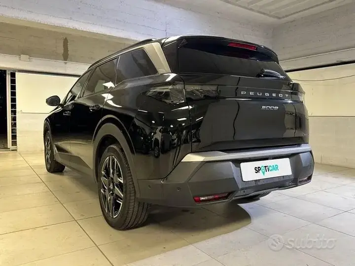 Peugeot 5008 2025 photo 3