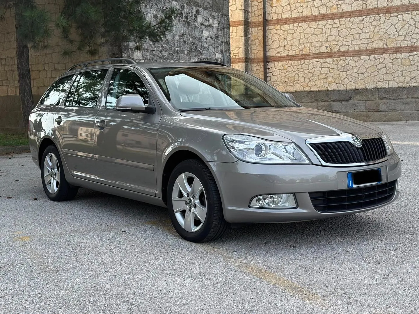 Skoda Octavia 2010 photo 3