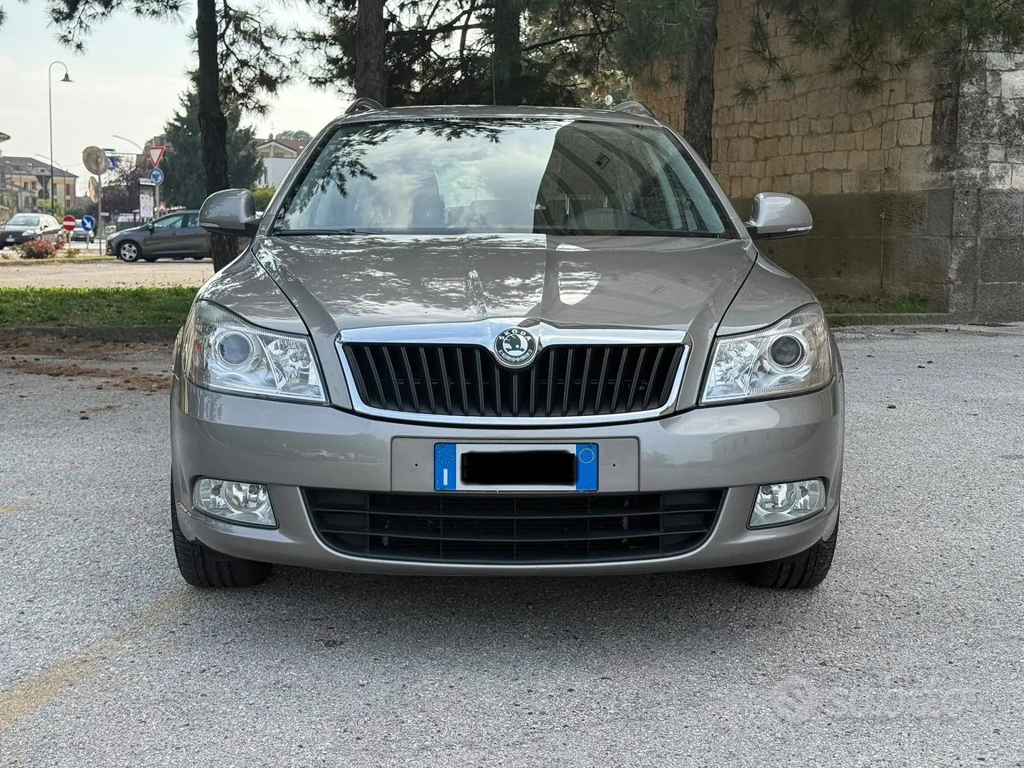 Skoda Octavia 2010 photo 2