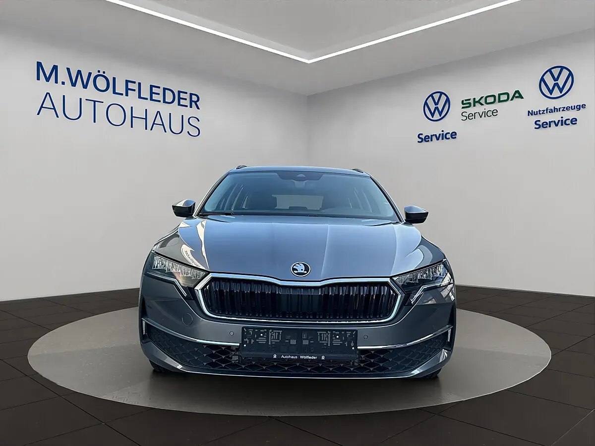 Skoda Octavia 2025 photo 2