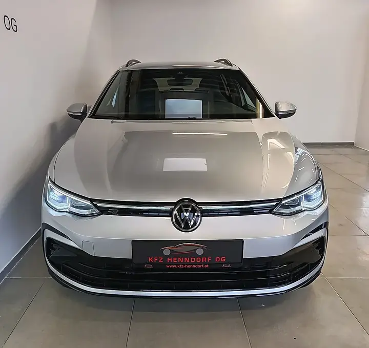 Volkswagen Golf 2021 photo 2