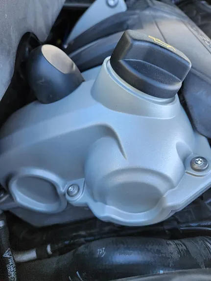 Porsche Cayenne Turbo 2011 photo 4