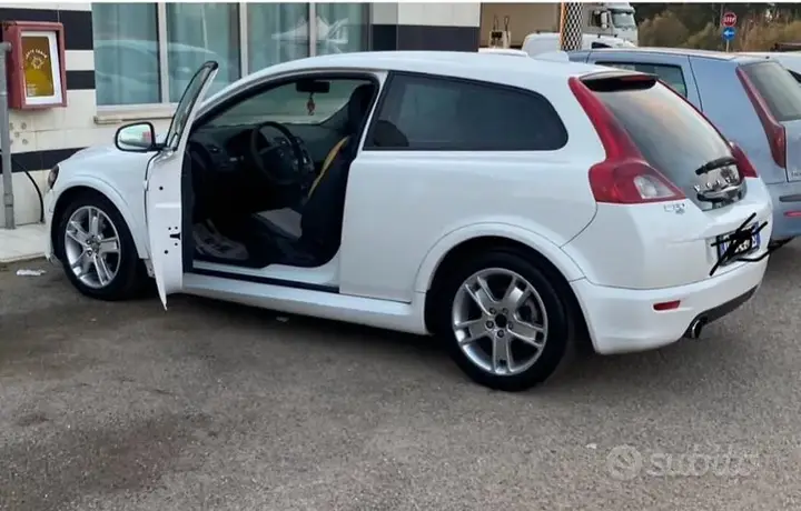 Volvo C30