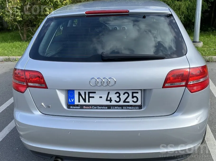 Audi A3 2010 photo 2