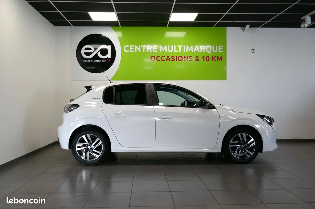 Peugeot 208 2023 photo 5