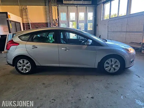Ford Focus 2011 photo 4