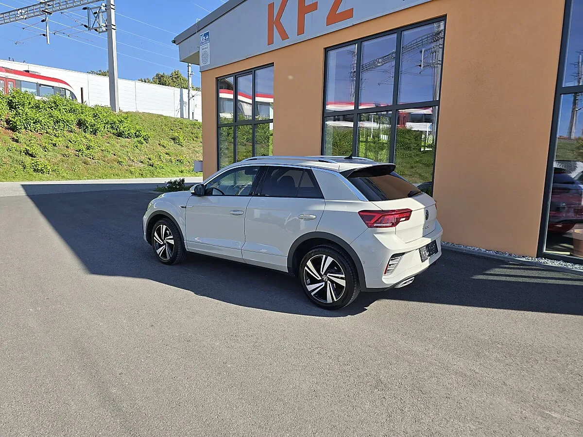 Volkswagen T-Roc 2022 photo 3
