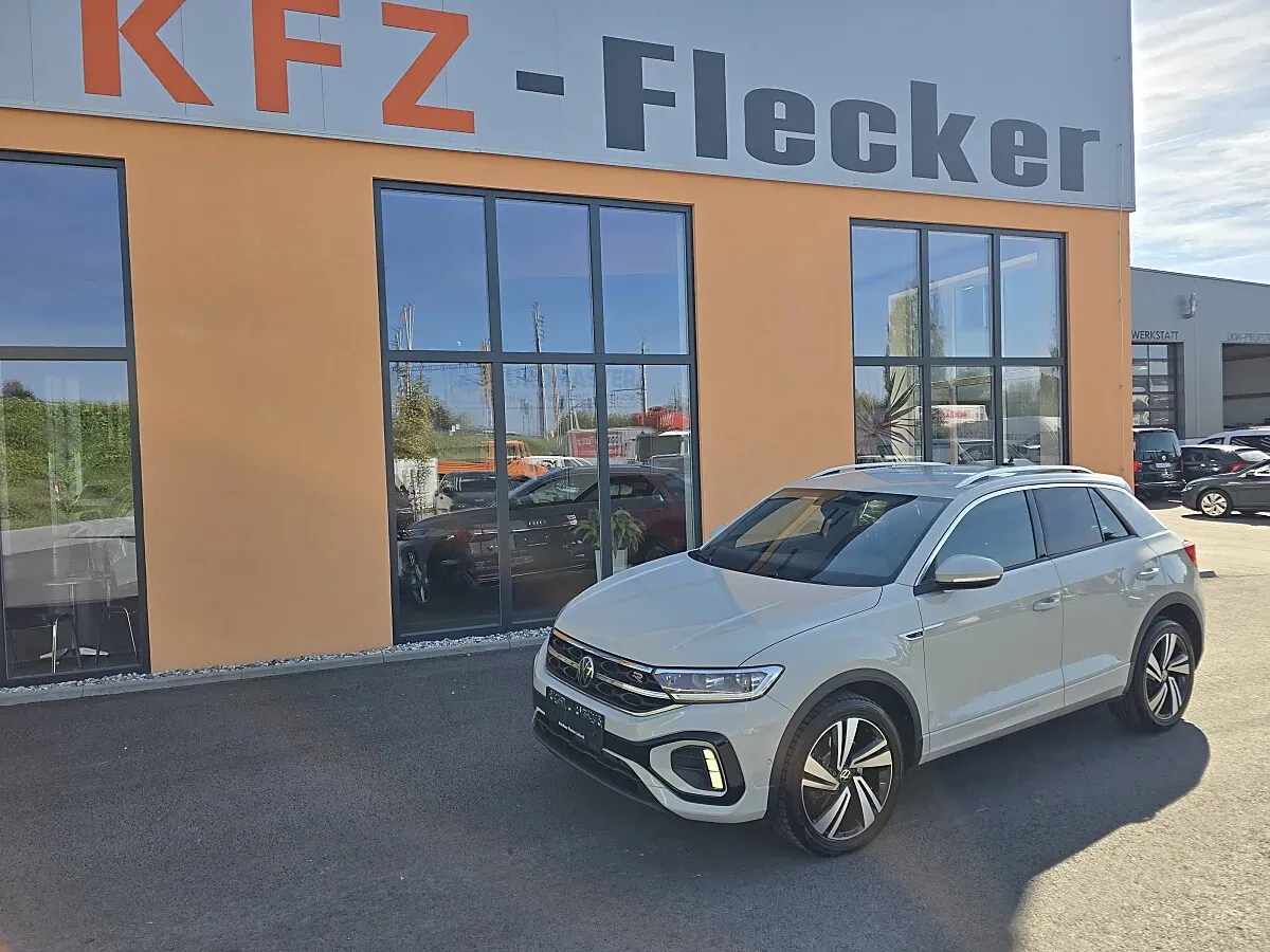 Volkswagen T-Roc 2022 photo 2