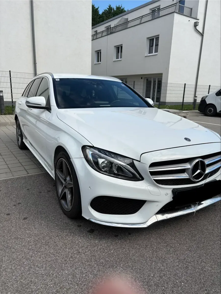 Mercedes-Benz C-Class 2018 photo 3