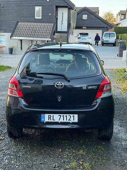 Toyota Yaris 2010 photo 5