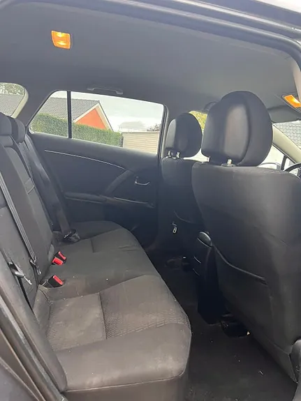 Toyota Avensis 2009 photo 5