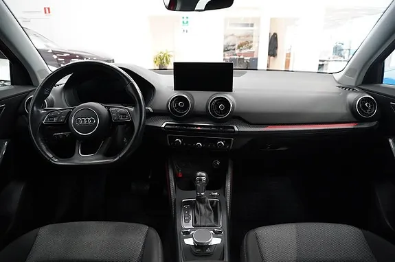 Audi Q2 2018 photo 5