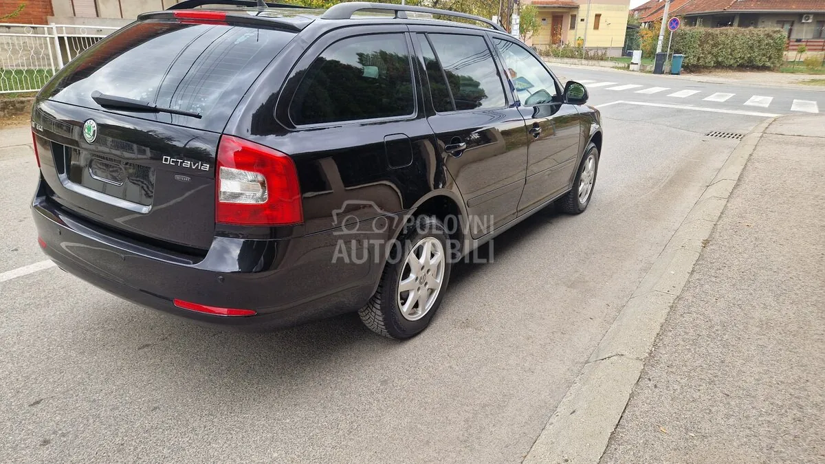 Skoda Octavia 2009 photo 3