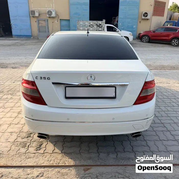 Mercedes-Benz C-Class 2009 photo 2