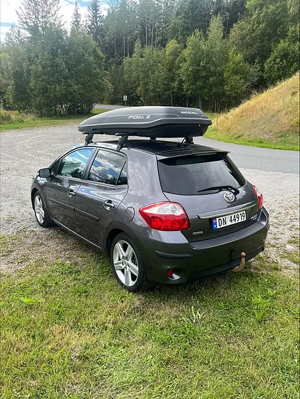 Toyota Auris 2010 photo 5