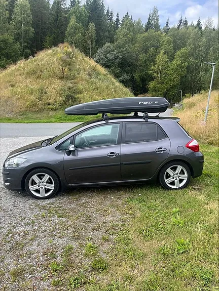 Toyota Auris 2010 photo 4