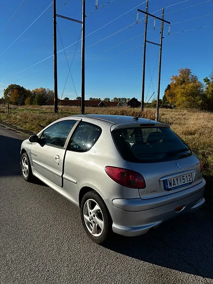 Peugeot 206 2004 photo 3