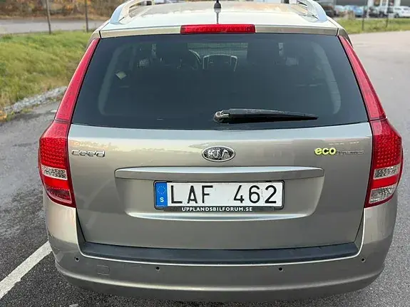 Kia Ceed 2011 photo 4
