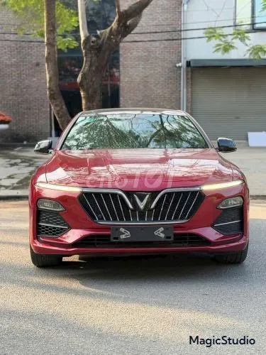Vinfast Lux A2.0