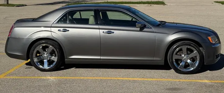 Chrysler 300 2011 photo 5