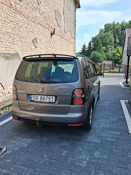 Volkswagen Touran 2010 photo 3