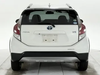 Toyota Aqua 2016 photo 4