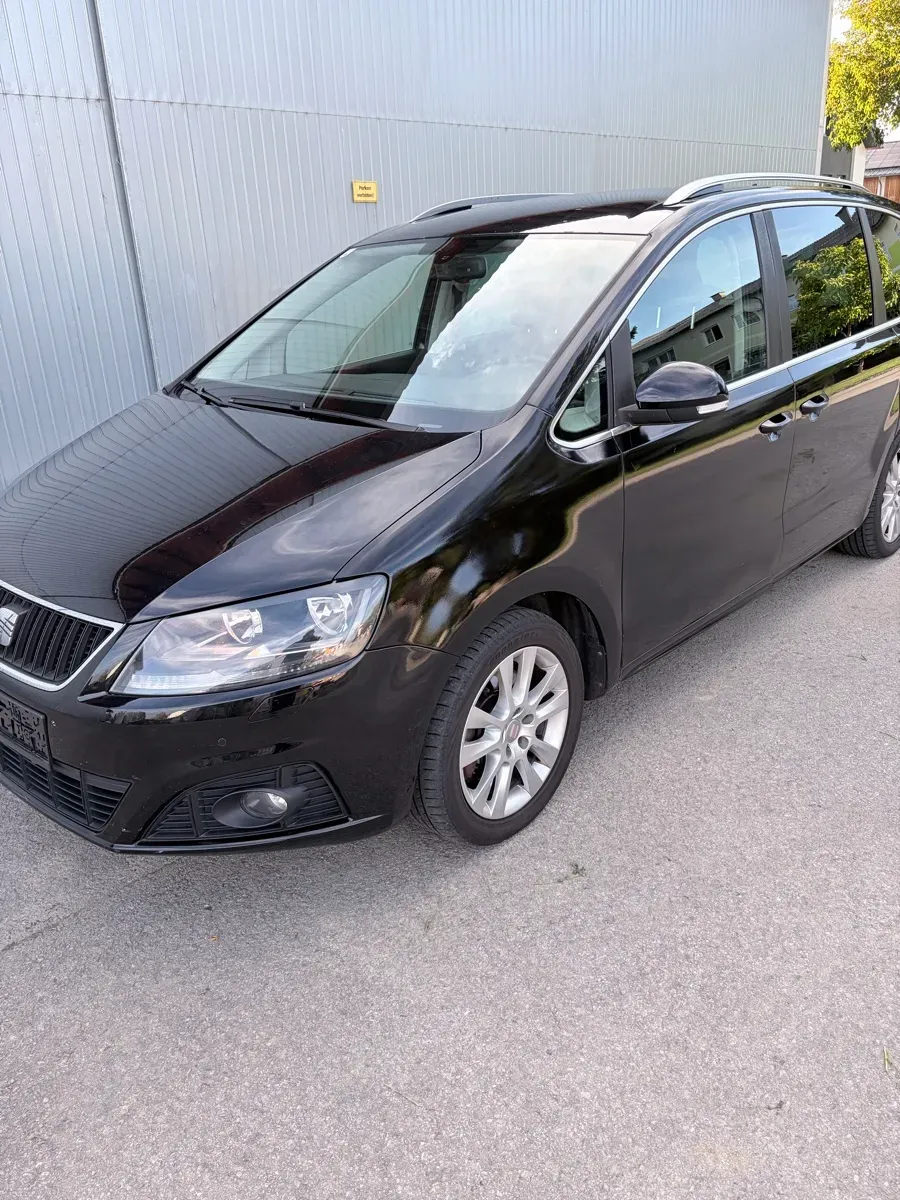 Seat Alhambra 2012 photo 3
