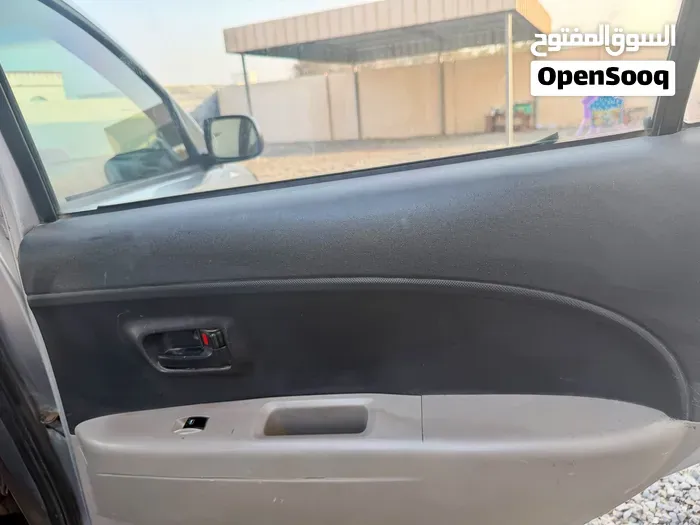 Toyota Sirion 2005 photo 3