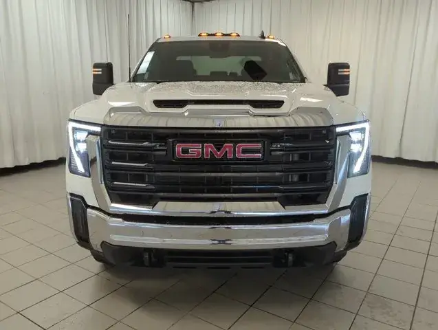 GMC Sierra 2500Hd 2026 photo 3