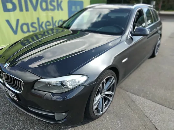 BMW 520D 2011 photo 2