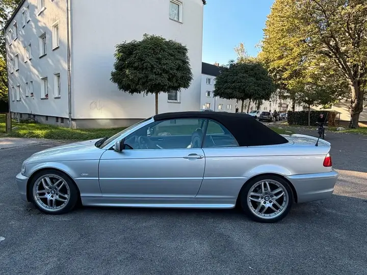 BMW 320I