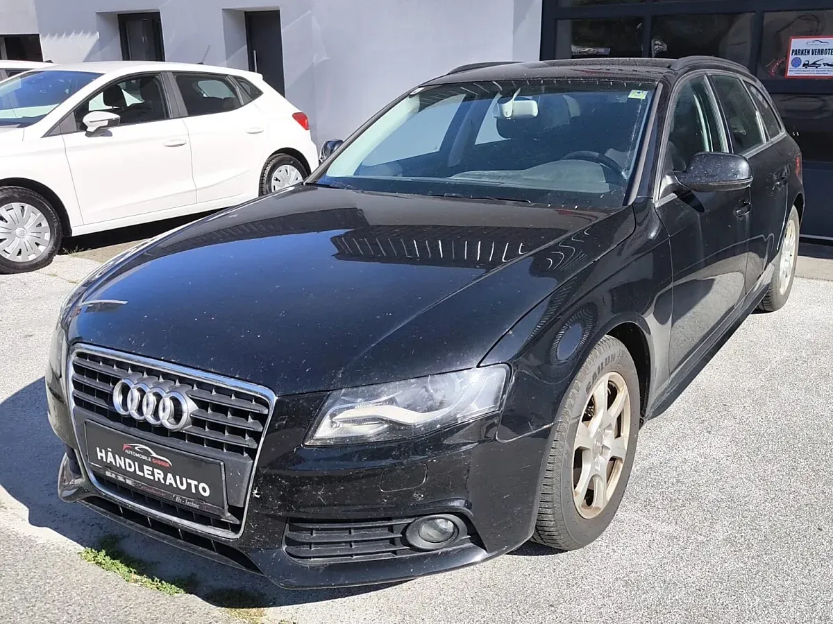 Audi A4 2011 photo 2