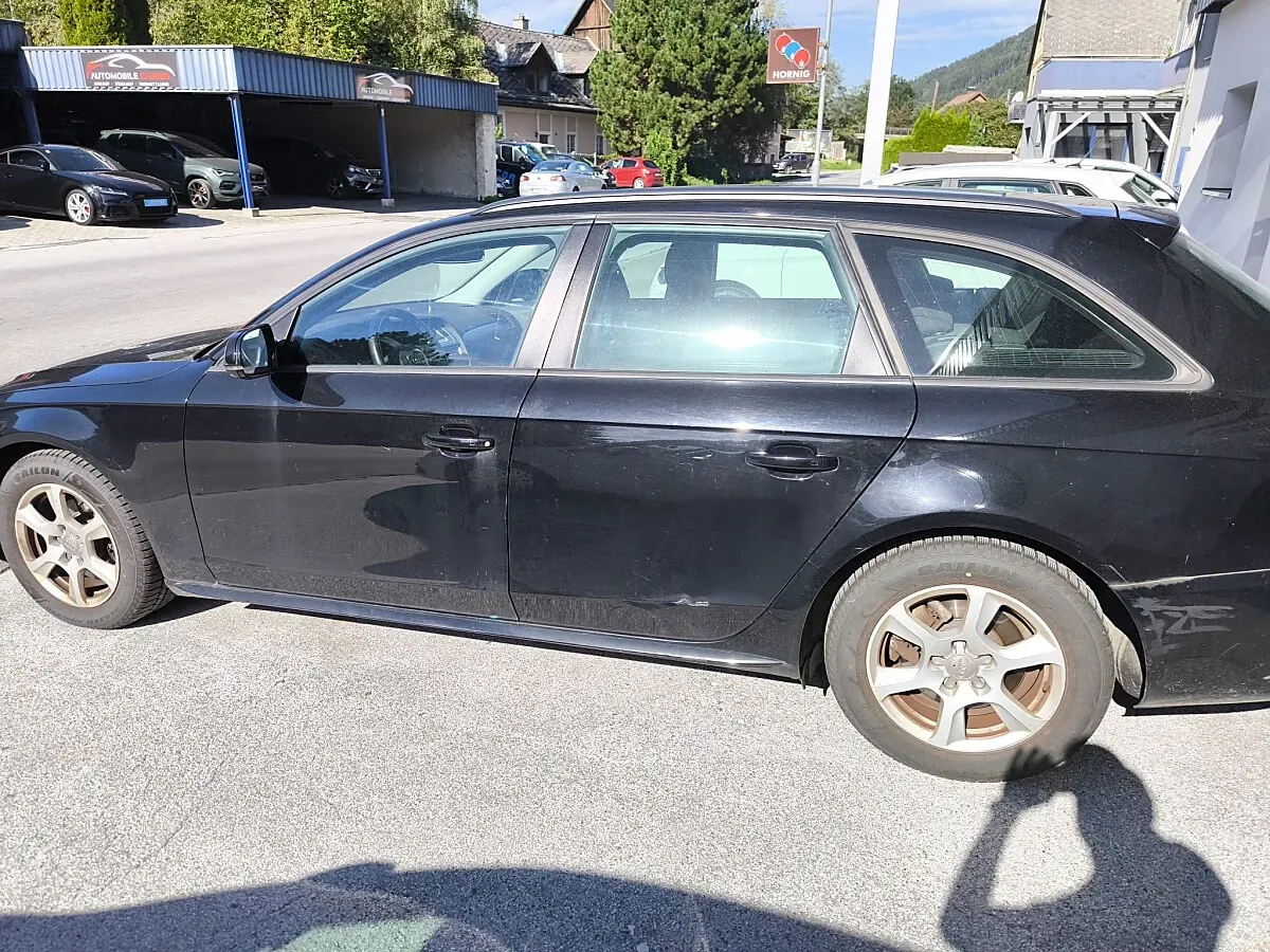 Audi A4 2011 photo 3