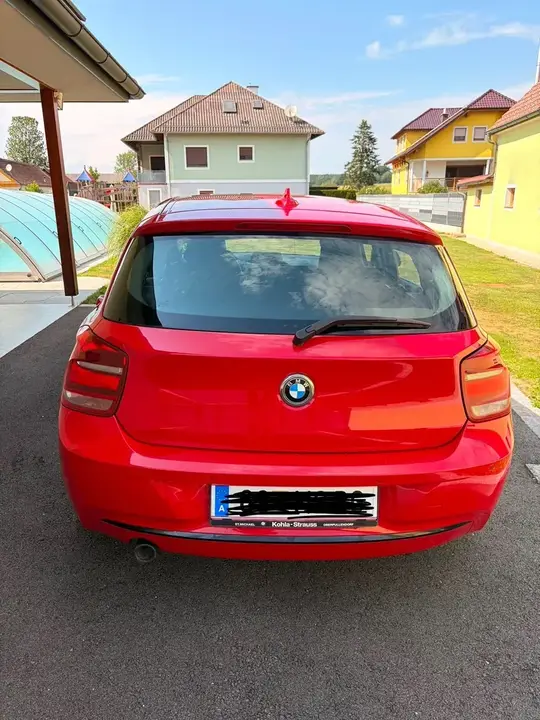 BMW 1 Series 2012 photo 2